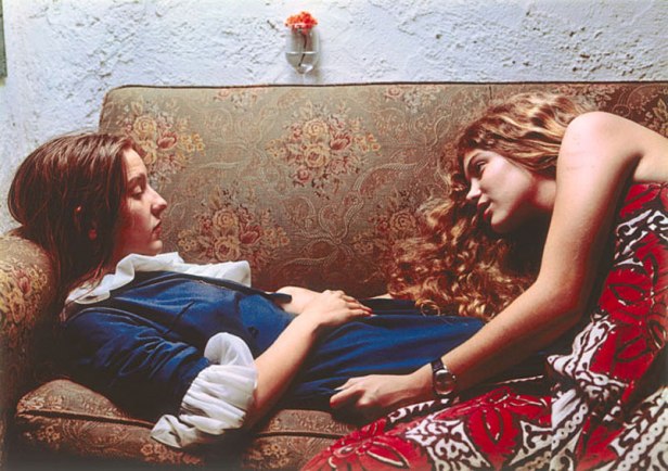 eggleston_womenonsofa